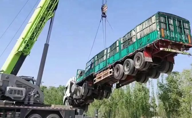 保定道路脱困救援案例